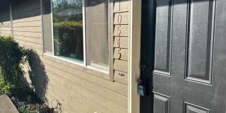 Located in a Desirable Area in Wilsonville 2 Bedroom Unit in a 4 Plex Gallery 1