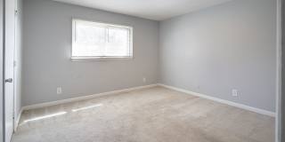 Spacious, affordable two bedroom townhouse in a great location in Charlotte! Gallery 88