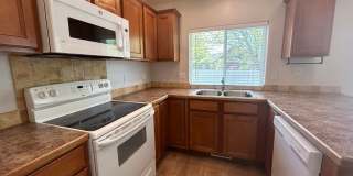 Beautiful4 Bedroom Home in Kuna Gallery 8