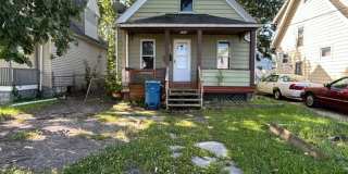 3 Bed- 1 Bath Single Family Home Gallery 1