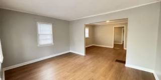 4/2 with HUGE yard Gallery 1