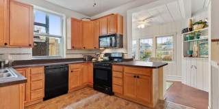 1119 West North Shore Avenue - 2 Gallery 8