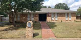 1833 Skyline Dr Gallery 1