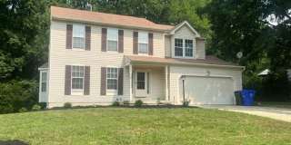 Spacious and Spectacular! 4 Bedroom home on gorgeous lot. Gallery 42