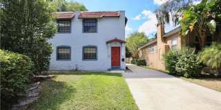 Just Listed!   Updated 2 Bedroom Townhome located in Downtown Orlando Gallery 1