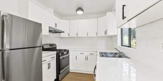 2921 Arizona Apartments Gallery 12