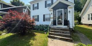 Beautiful 3 Bed, 2 Bath Single Family Colonial for Rent in New Britain! Gallery 1