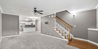 2 Bedroom Pet Friendly Condo For Rent Near Beachaven Vineyard! Gallery 1