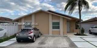 11882 SW 209th Ter Gallery 1