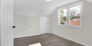 7 E Lewis Road Gallery 21
