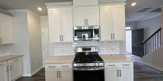 Room in 3 Bedroom Home at Arkose Dr Gallery 28