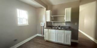 Newly Renovated 3BR/1BA Townhome near Downtown Indy Gallery 11