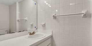Charming 1BR/1.5BA Condo/Townhome in Bardmoor – Annual Unfurnished Rental Gallery 24