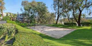 Artisan in Laguna Beach Gallery 28