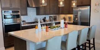 4140 Yucca Bloom Street Gallery 21