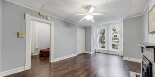 1012 S Oakley Boulevard Gallery 4