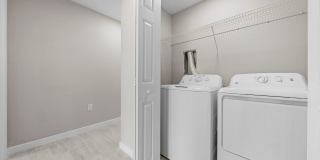 1701 Forest Knoll Dr NE Gallery 76