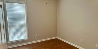 4 Bed, 2 Bath with Fenced Yard, Two-Car Garage, and Jetted Tub Gallery 19