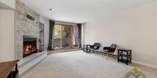Steps to the Runs, Mountain Views, Spacious Ski Run 1 Bedroom Condo Gallery 16