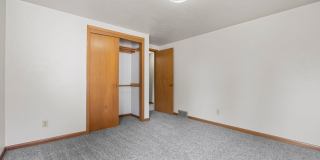 4 Bedroom Remodeled with 2 Stall Detached Garage 4 Bedroom Remodeled with 2 Stall Detached Garage Gallery 21