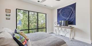 261 S Limestone Gallery 16