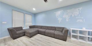 332 W Summerfield Gallery 3