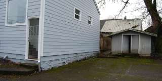 2BR Home in Forest Grove OR Gallery 16