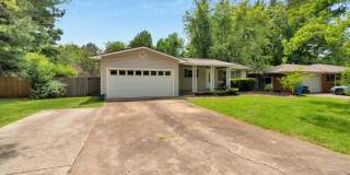 Cute 4 Bedroom 2 Bath home close to campus! Gallery 1