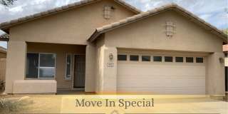 Charming 4 bed, 2 bath home on the golf course!! Gallery 1