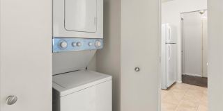 1701 MOUNT WASHINGTON Court Gallery 12