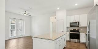 Maggie Flats Gallery 79