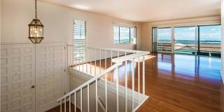 Breath-taking Coastal View, 4 Bdrm/2.5 Bath Home Gallery 5