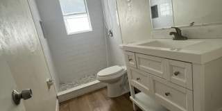 536 Ruth Street Gallery 2