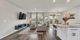 Newer Home on Large Corner Lot with Lots of Natural Light! Gallery 10