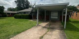 3 Bed 1.5 Bath Gallery 4