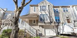 8308 Southern Oaks Court Gallery 1