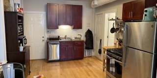 1517 W Cortez St Gallery 3