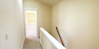 3 BED SEATTLE TOWNHOME FOR RENT W HIGH END FINISHES & EASY COMMUTE Gallery 17