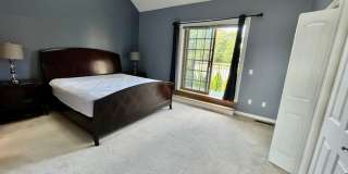 3-bedroom, 2.5 bathroom partially furnished home in Saint Joseph Gallery 17