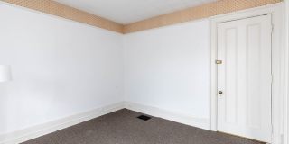 493 Delaware Avenue Gallery 12