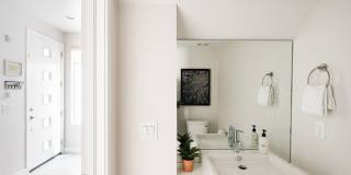 2639 17th St #6 Gallery 28