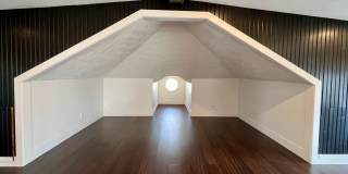 Huge Home Full of Character in the heart of MHK Gallery 20