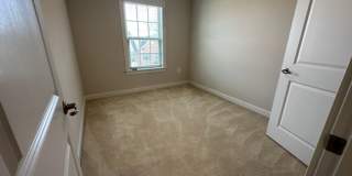 Gorgeous 4-Bed 3.5-Bath Townhouse next to Ft Meade Gallery 27