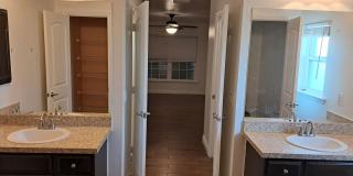 Beautiful 3 Bedroom +Den Pool Home for Rent!!! Gallery 21