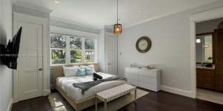 545 SW Indianola St Gallery 40