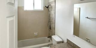 4553 Huntington Drive North Gallery 10