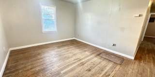 3213 Erskine Street Gallery 3