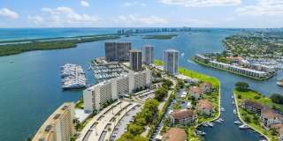 134 Lakeshore Drive Gallery 1