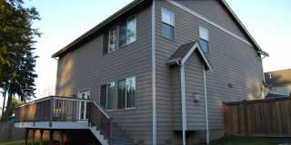 Spacious Two-Story in Port Orchard Gallery 5