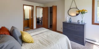 Avana Southview Gallery 75